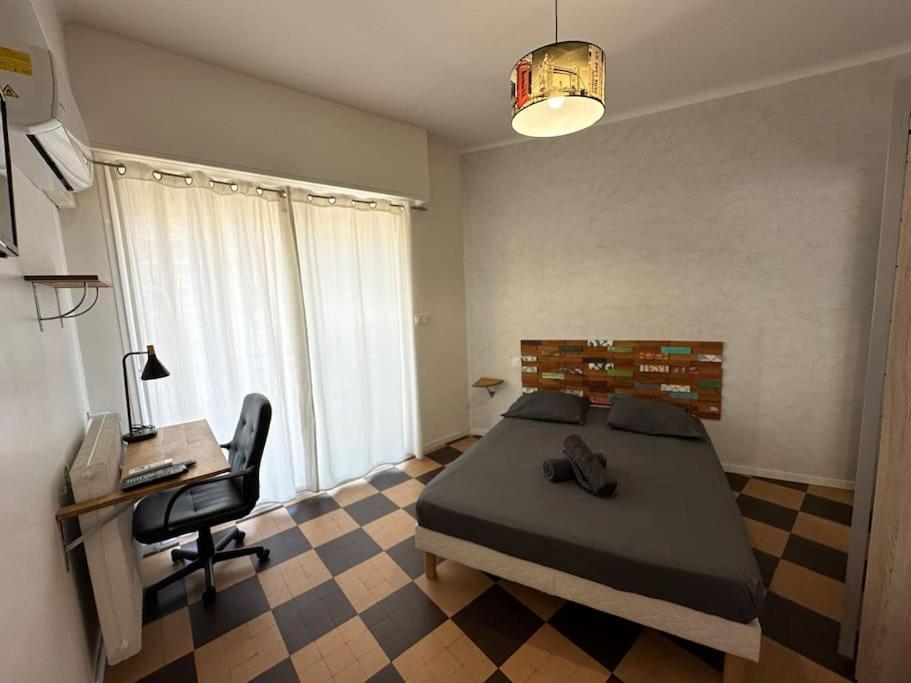 Avec 4 Doubles - Proche De La Mer, Des Transports Et De La Promenade Des Appartement *