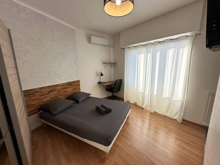Avec 4 Doubles - Proche De La Mer, Des Transports Et De La Promenade Des Appartement *